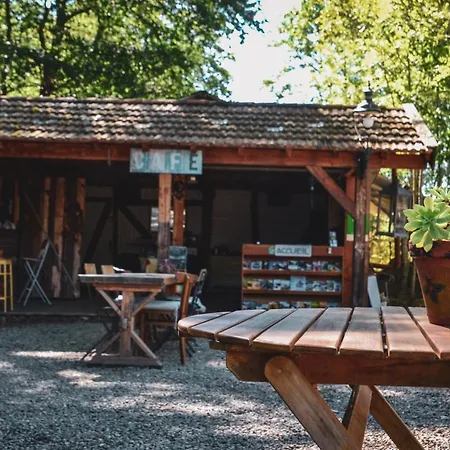 & Mayari キャンプ場