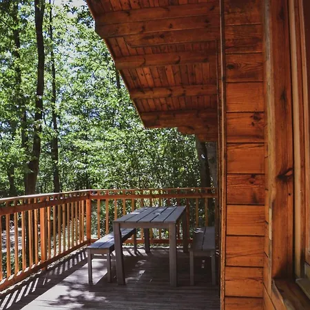 キャンプ場 & Mayari Escosse