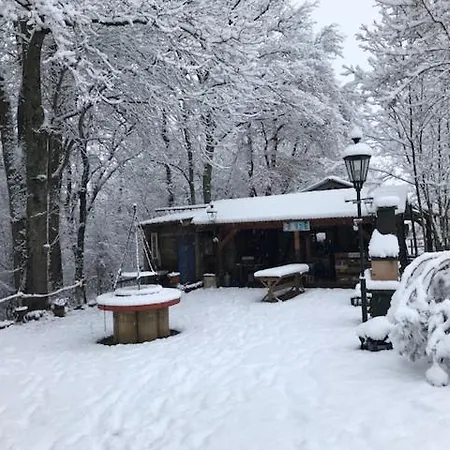 & Mayari キャンプ場 Escosse