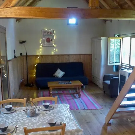 & Mayari キャンプ場 Escosse