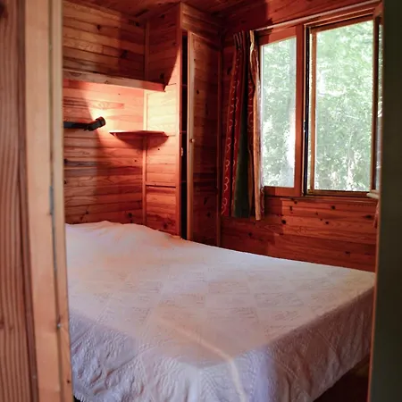 & Mayari キャンプ場 Escosse