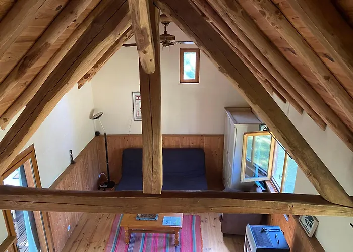 مكان تخييم & Mayari