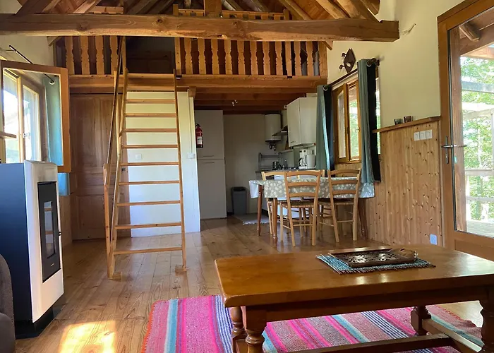 & Mayari مكان تخييم 3*