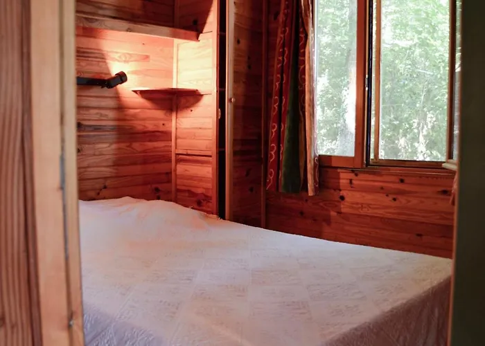 & Mayari مكان تخييم Escosse